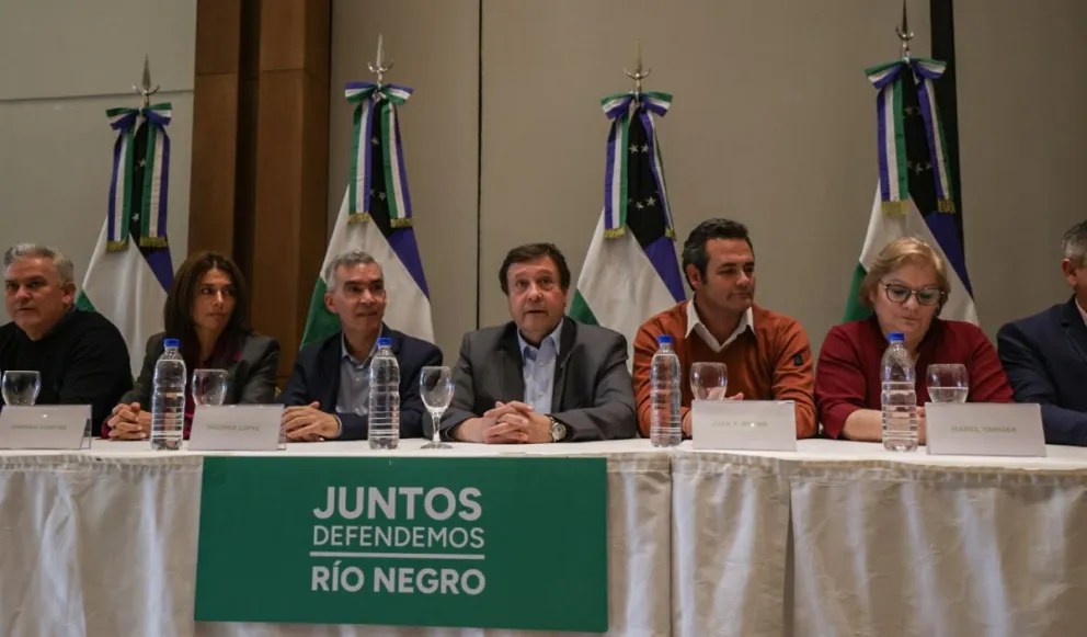 Weretilneck: “No aceptamos que nos pasen por arriba: la defensa de Río Negro nace&nbsp;acá”