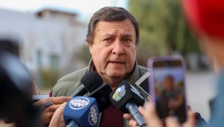 Weretilneck: “El ajuste a jubilados, el abandono del PAMI y el recorte a universidades son parte de una política que perjudica al&nbsp;interior”