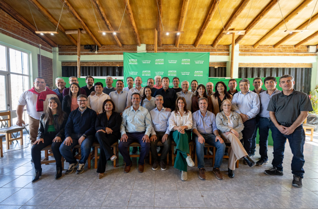 En defensa de los recursos provinciales, Alberto Weretilneck se reunió en Villa Regina con 28 intendentes&nbsp;rionegrinos